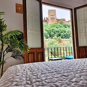 Apartamento The Nasrid Palace From Your Bed !, Granada